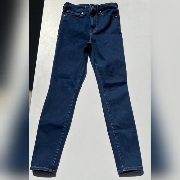 Madewell Women's Classic Blue High-Rise Jeans - Picture 2 of 6